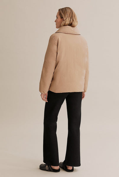 COUNTRY ROAD - Recycled nylon large collar puffer! 8-10