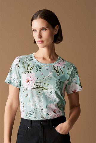TRENERY (LN) Pima cotton floral crew tee! 16