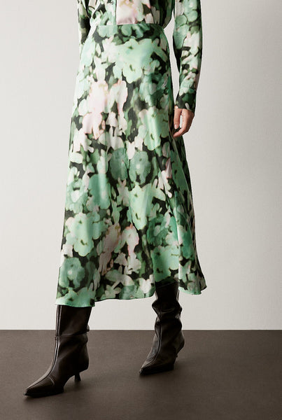 TRENERY (BN) "Satin floral" skirt - Blurred floral! 14