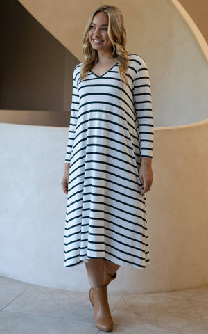 PQ (BN) "Pistachio stripe" L/S tee dress! 16-24