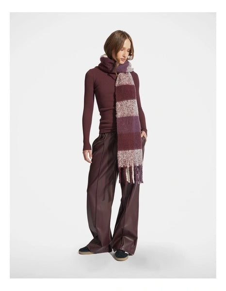 DECJUBA (LN) "Scarlett PU pull on" pant - Maroon! 8