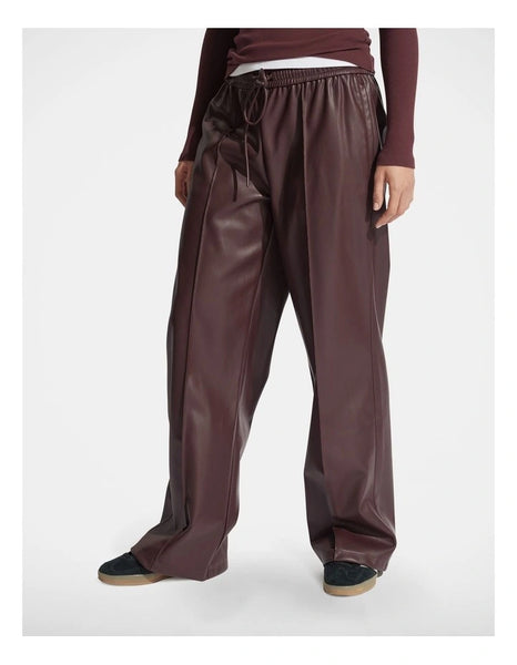 DECJUBA (LN) "Scarlett PU pull on" pant - Maroon! 8