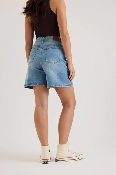 MAX - Ultimate denim A line shorts - Light blue! 16