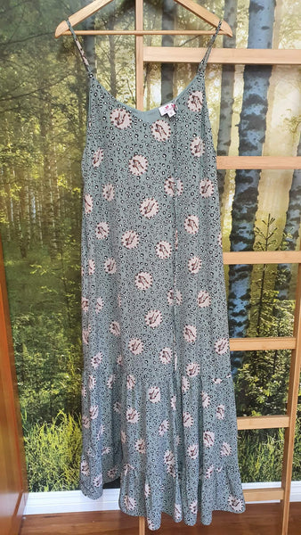 CHARLO (LN) Lizzy sage leopard print maxi dress! 12