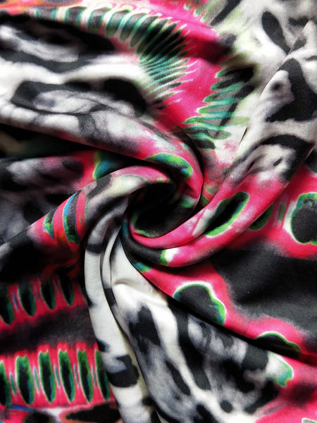 TCD (NZ) Psychedelic leopard print leggings! 16