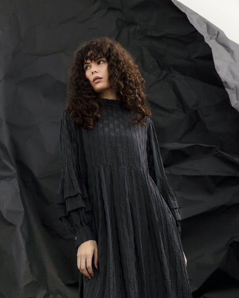 REPERTOIRE (NZ) "Kody" textured midi dress! 12