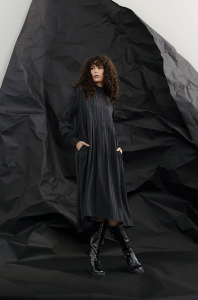 REPERTOIRE (NZ) "Kody" textured midi dress! 12