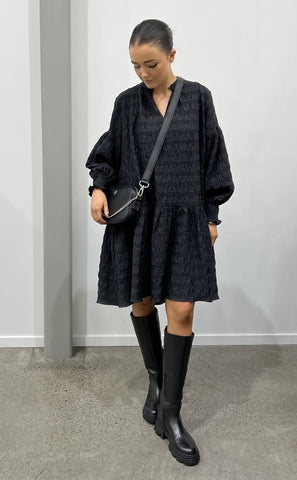 MOOCHI "Appoint" textured L/S dress! 12