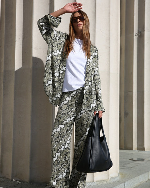 MOOCHI (NZ) Satin leopard frame pant! 8