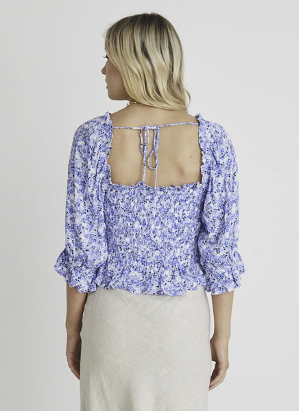 AMONG THE BRAVE "Bubbly" Blue floral top! 8-10