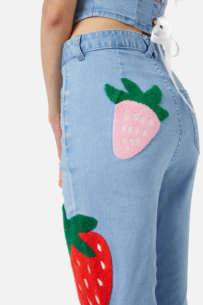 DANGERFIELD (LN) Tufted applique flare jeans! 8-10