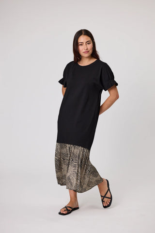 DUO (LN) Contrast hem detail maxi dress! 14
