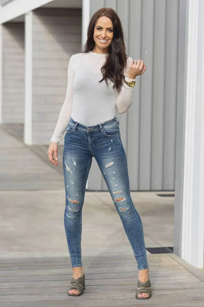HONEY DENIM - Distressed Felix jean! 6