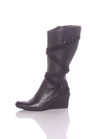 Leather wedge heel boots! 8