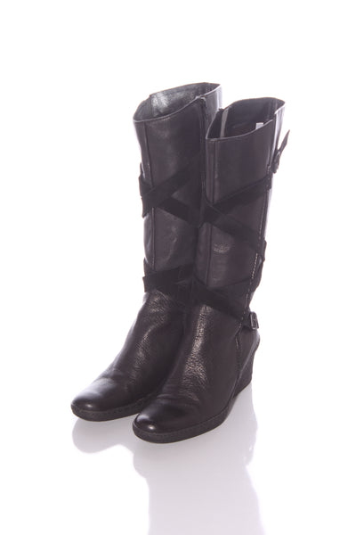 Leather wedge heel boots! 8