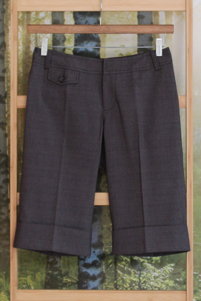 JAG - Knee length plaid dress shorts! 8