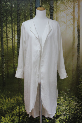 EVA'S SUNDAY - Embroidered back panel linen duster! 10-14