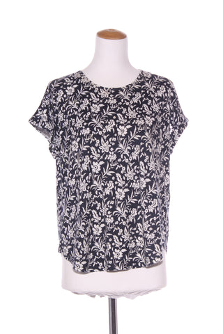 TRENERY - Navy floral linen/cotton tee! 14
