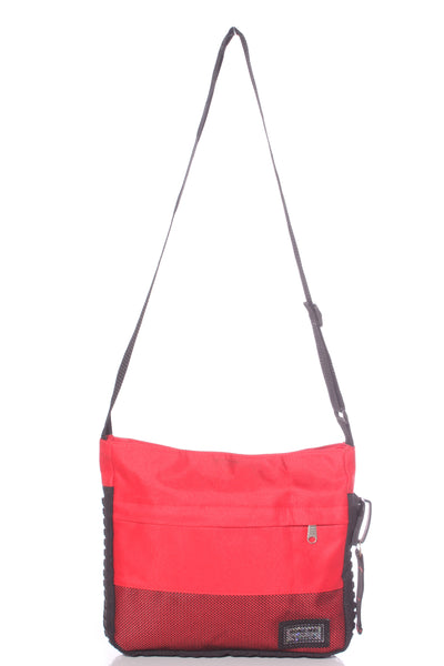 Large zip detail satchel bag!