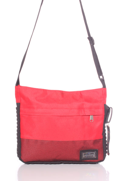 Large zip detail satchel bag!