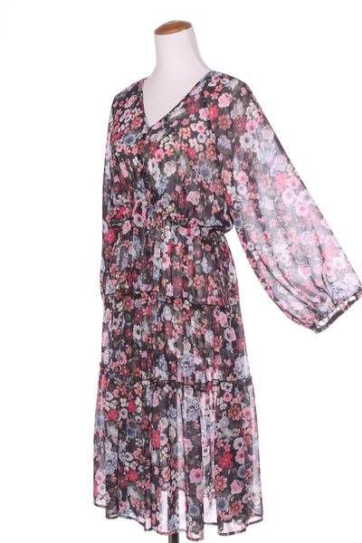 COCO & BELLE - Floral chiffon tiered midi dress! 16