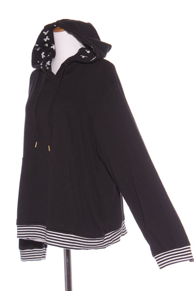 STELLA + GEMMA - Stripe trim hooded jumper! 16