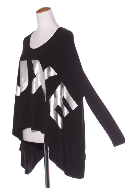 CHARLO "Luxe" print oversized top! 8-18