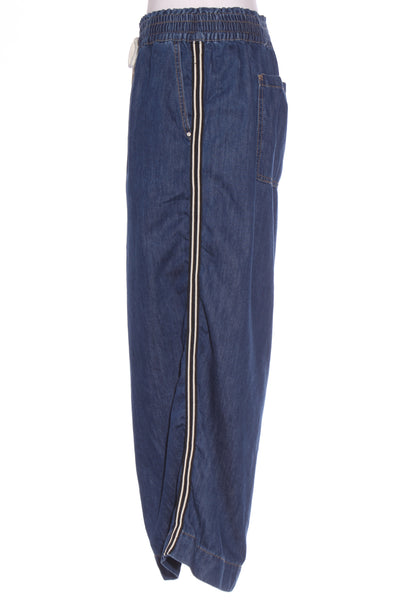 ELM "Greta" wide leg side tape jeans! 16