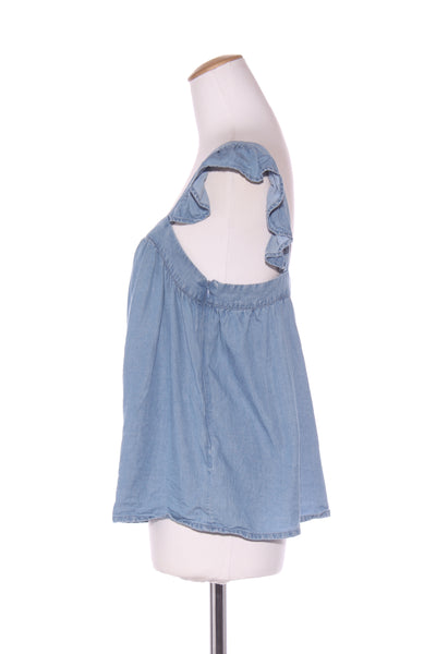 VERO MODA - Chambray ruffle trim tank! 12