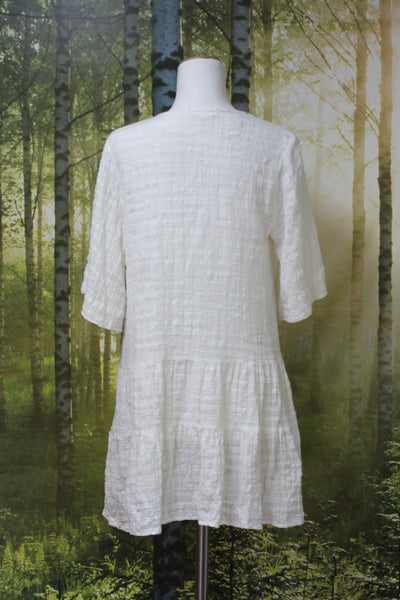 LITTLE LIES - Cotton seersucker dress - Cream! 12