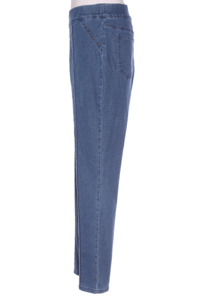 HAILEY LYN - Studded pull on panel jean! 14