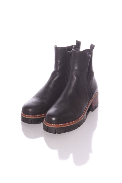 ISABELLA ANSELMI "Edam" leather combat boots! 39