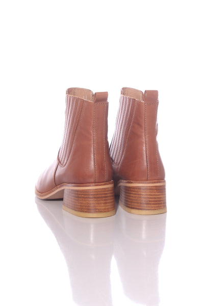NOIR "Dorrie" leather boot - Tan! 38