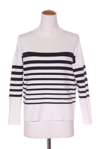 CAPTURE - White & black knit jumper! 10-12