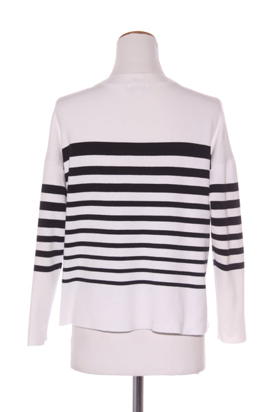 CAPTURE - White & black knit jumper! 10-12