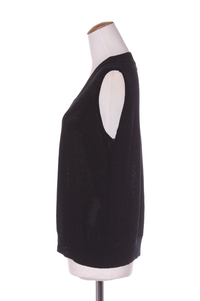 CAROLINE SILLS - V neck layering knit vest! 16