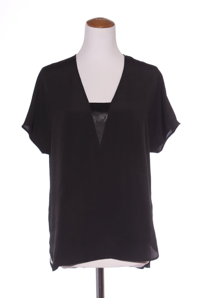 CLASSIFIED - V panel top! 10-12