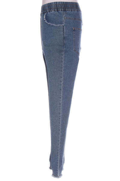 LEMON TREE - Pull on distressed trim jeans! 10