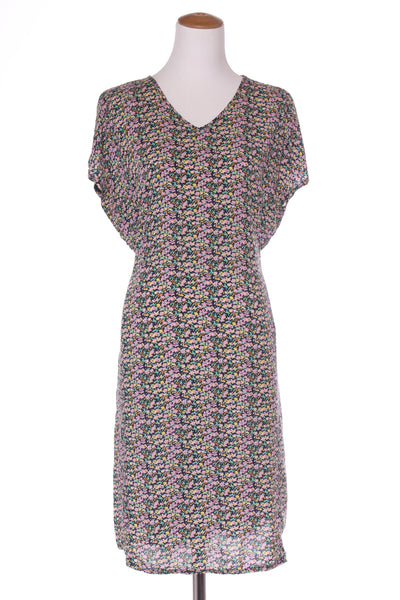 KILT - Reversible navy floral rayon dress! 10