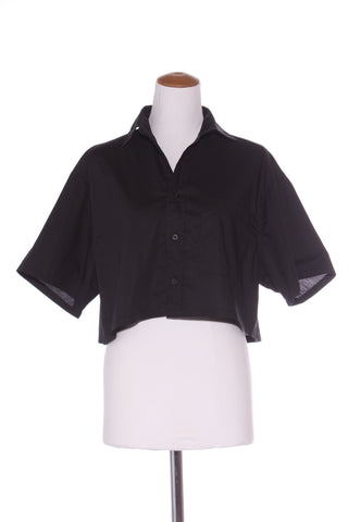 JAC AND MOOKI (LN) Boxy fit crop cotton shirt! 8-12