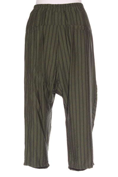 FERRACHI (BN) Drop crotch olive stripe crop pant! 12-14