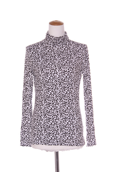 BETTY BASICS - Leopard print skivvy top! 12