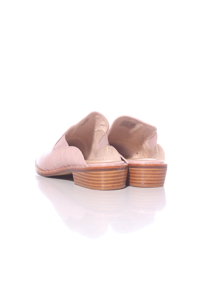 MI PIACI - Embossed leather mules! 39