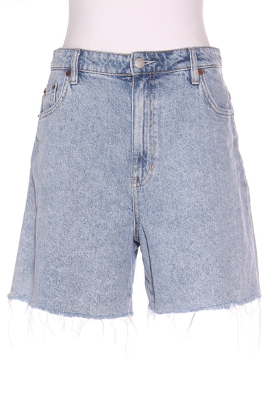 RIDERS by LEE "Hi-Wide Distressed denim short! 14
