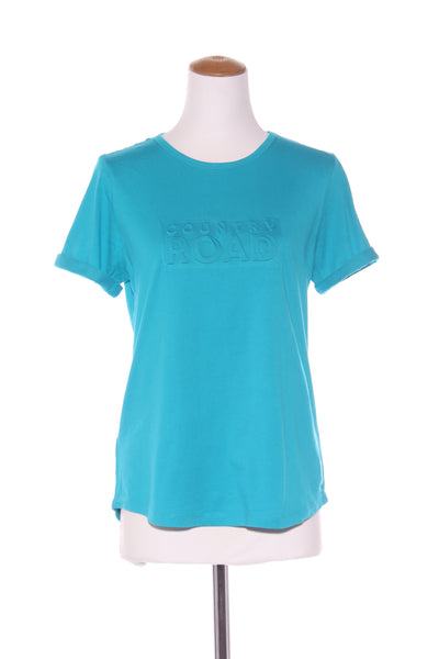 COUNTRY ROAD - Modern embossed logo tee! 10