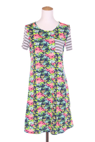 WHITE CHALK (LN) Floral + stripe tee dress! 8