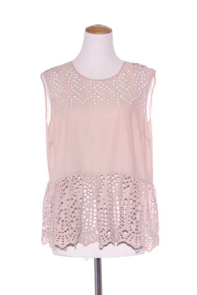 STATE OF PLAY - Broderie anlgaise tank! 16