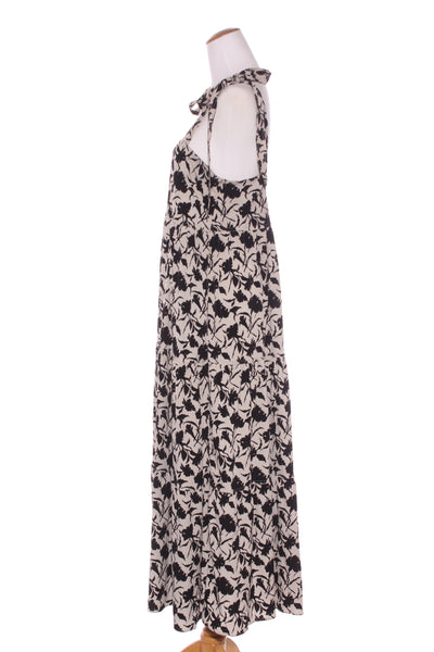 SUPERETTE - Black floral maxi dress! 8