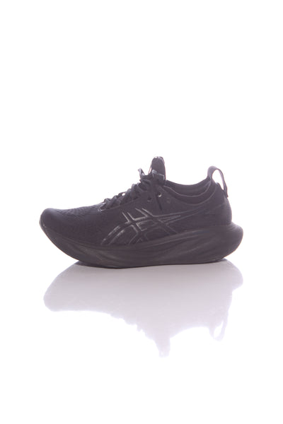 ASICS - Gel-Nimbus running sneakers! 10.5
