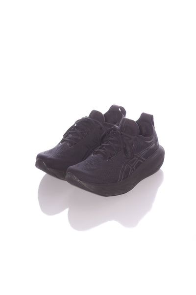 ASICS - Gel-Nimbus running sneakers! 10.5